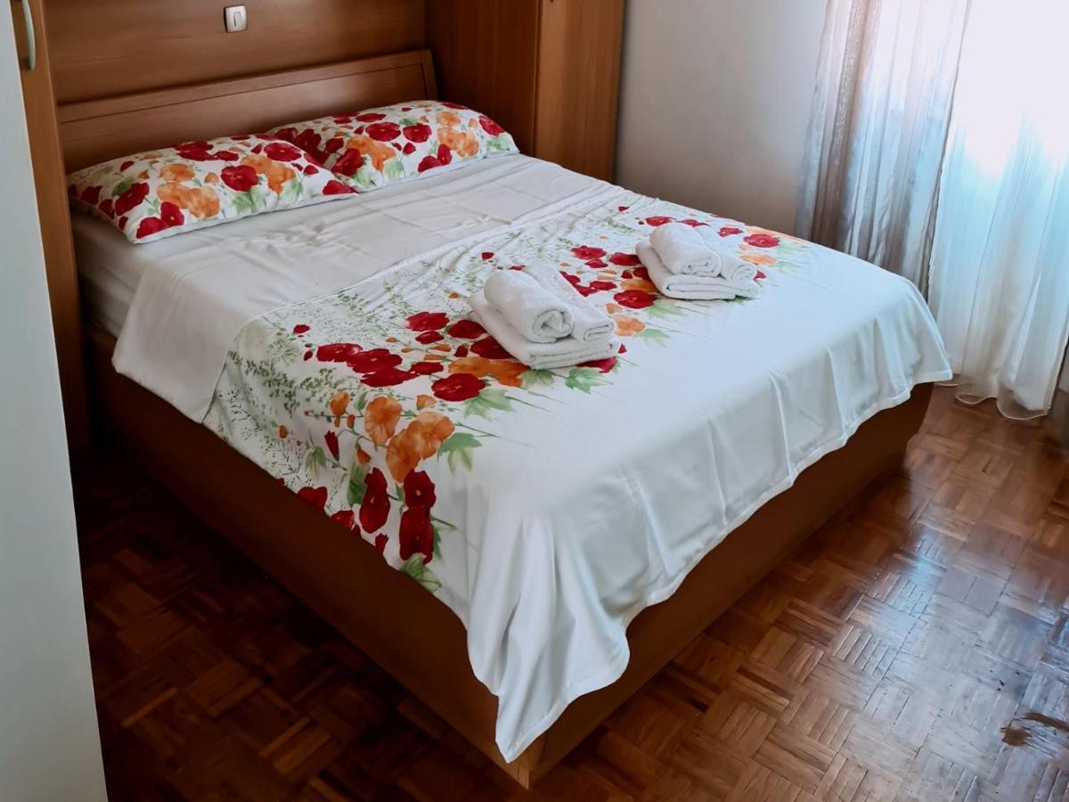Izola City Center Apartment Eksteriør bilde