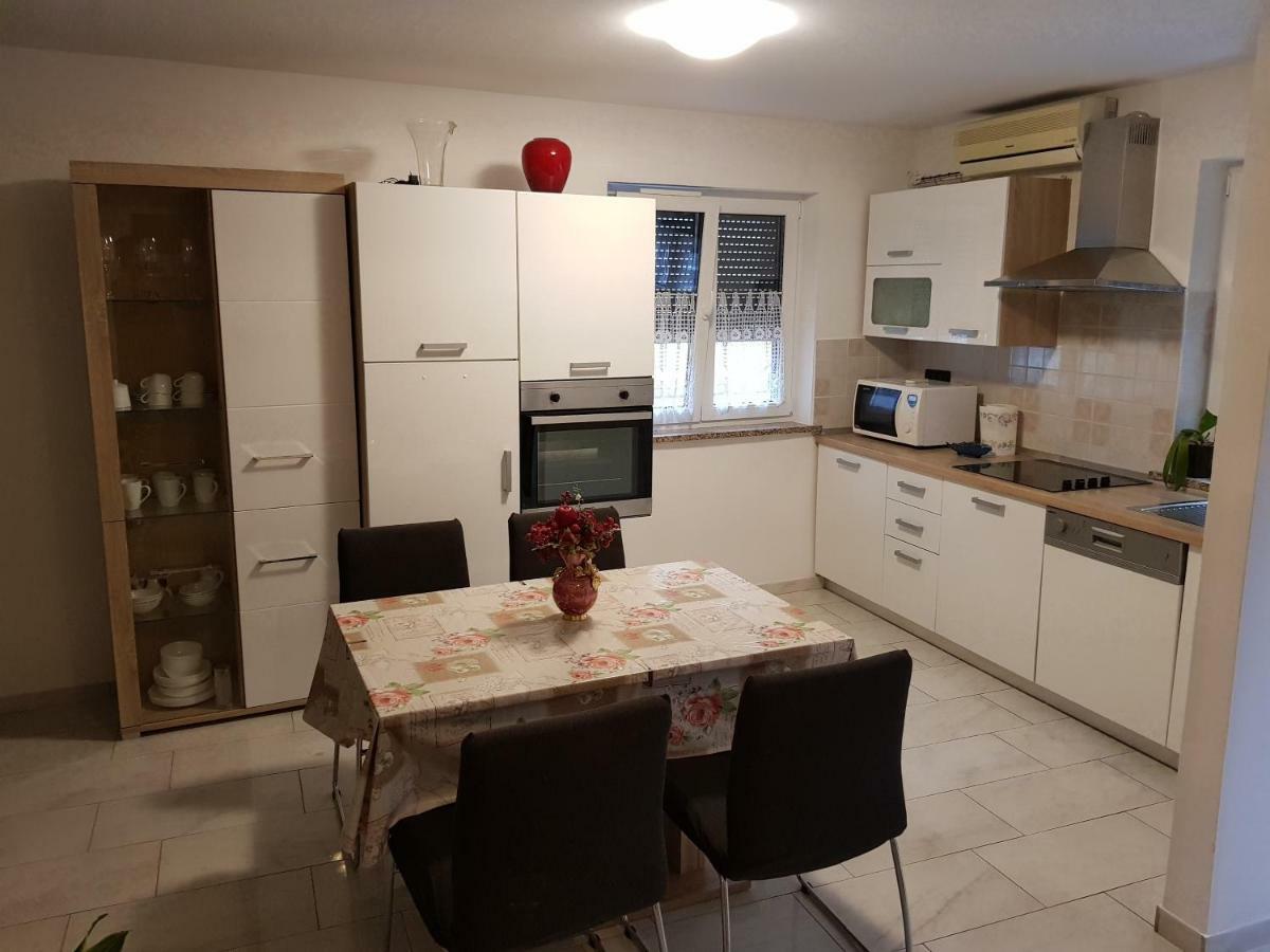 Izola City Center Apartment Eksteriør bilde